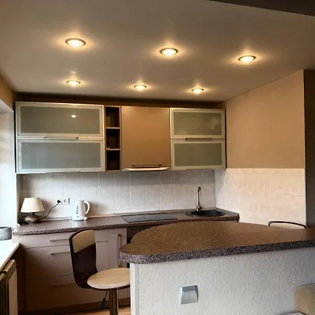 Old Town Apartment, Self Check-in Apartman *