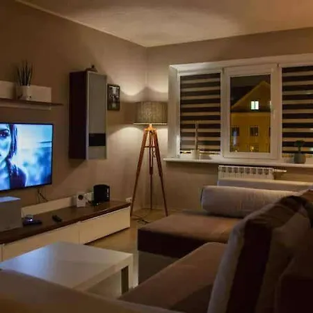 Old Town Apartment, Self Check-in Apartman